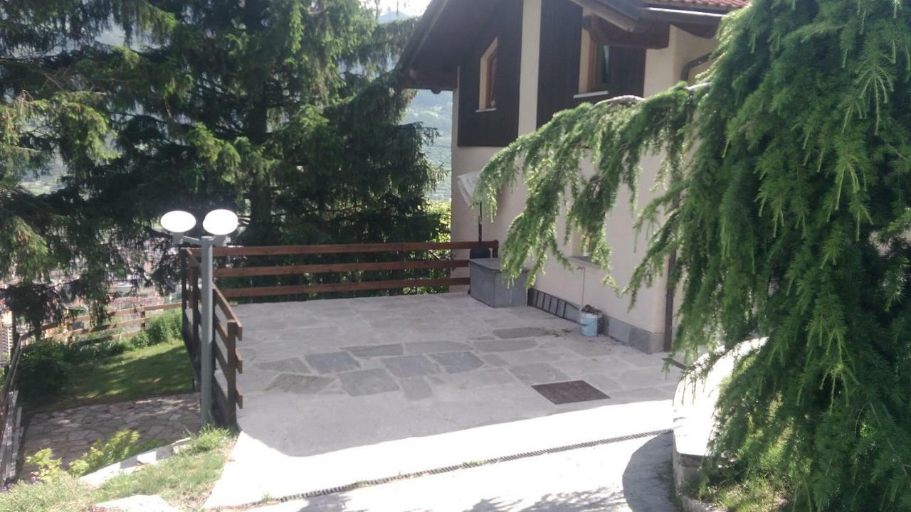 La Casa Di Alfredo E Virginia Apartment Aosta Exterior photo